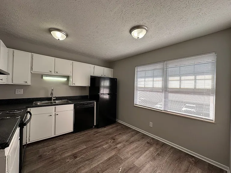 Park Place North Apartment Homes — Photo 10