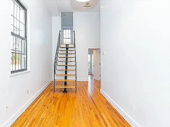 3rd image of 247 Troutman St APT 3l