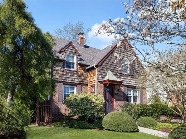 135 Canonchet Ave, Warwick, RI 02888