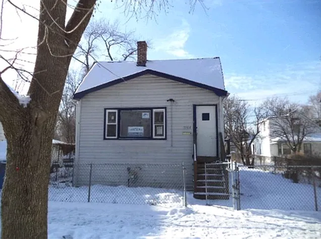 7144 S Wood St photo 1