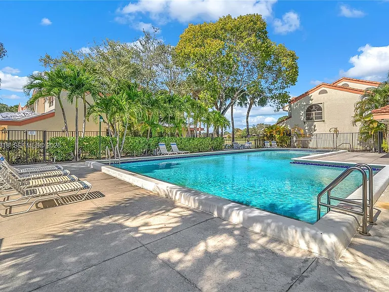 3405 Emerald Oaks Dr #0 — Photo 15
