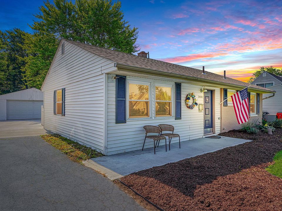 1st image of 3808 Sheldon Pl