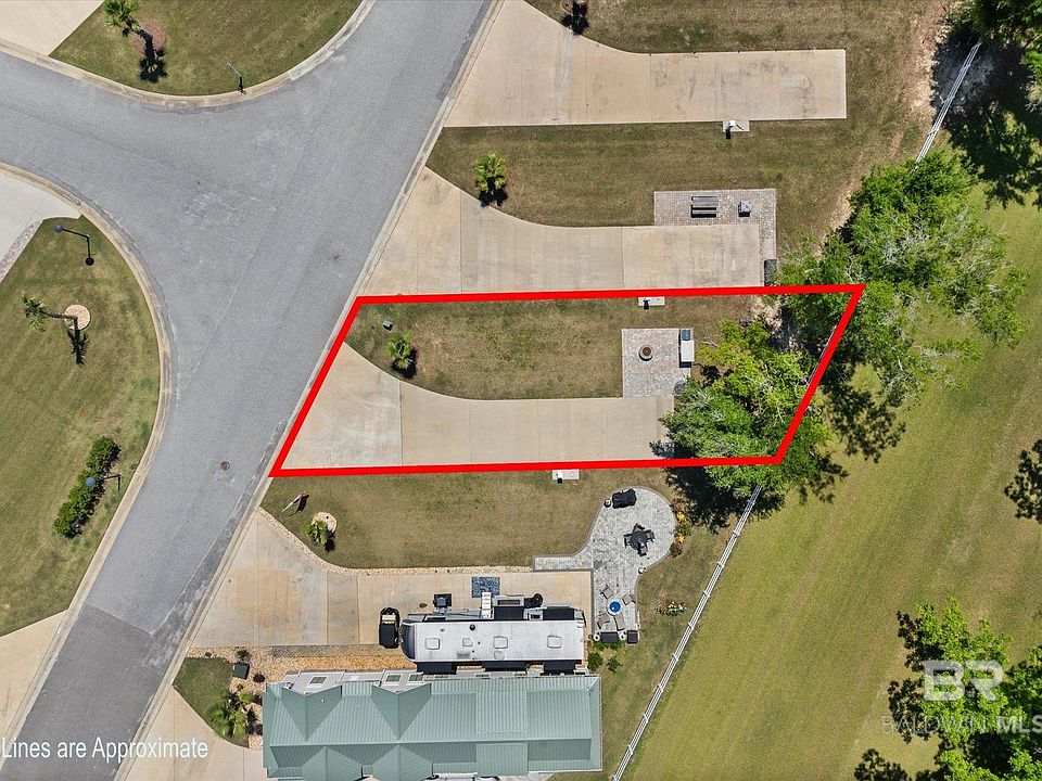 1st image of 12409 Gateway Dr #170
