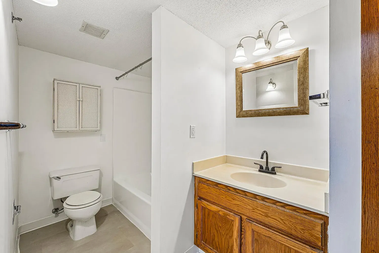 1 bed, 786 sqft, $1,595 — Photo 4