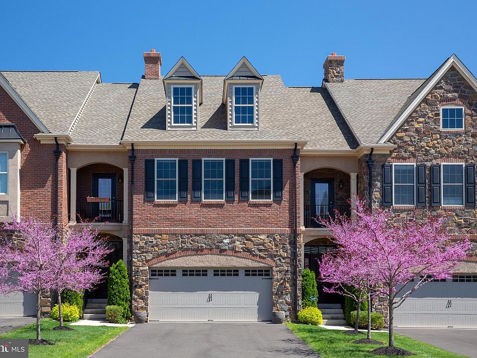1st image of 43 David Dr