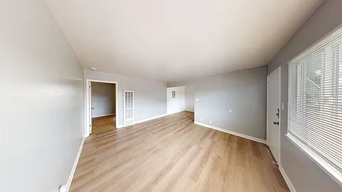 2320 Buena Vista Ave Photo 1
