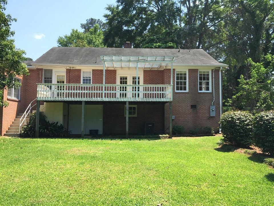 2nd image of 2318 39th St