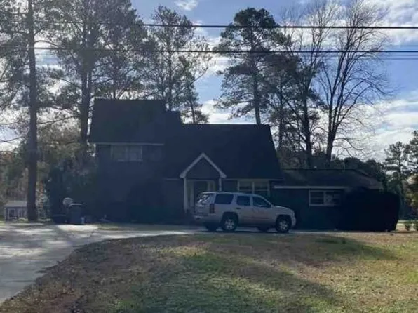 706 Stagecoach Rd, Thomson, GA 30824