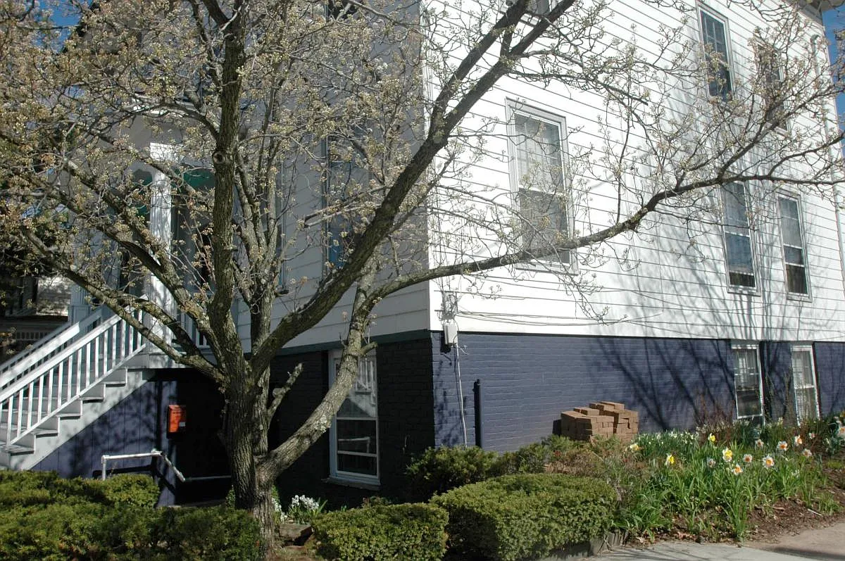 3 bed, 1672 sqft, $3,100 — Photo 3