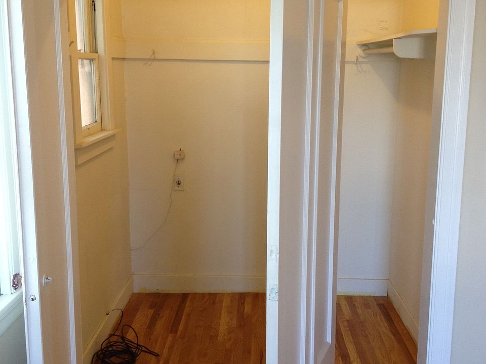 2nd image of 736 Wesley Way APT 4