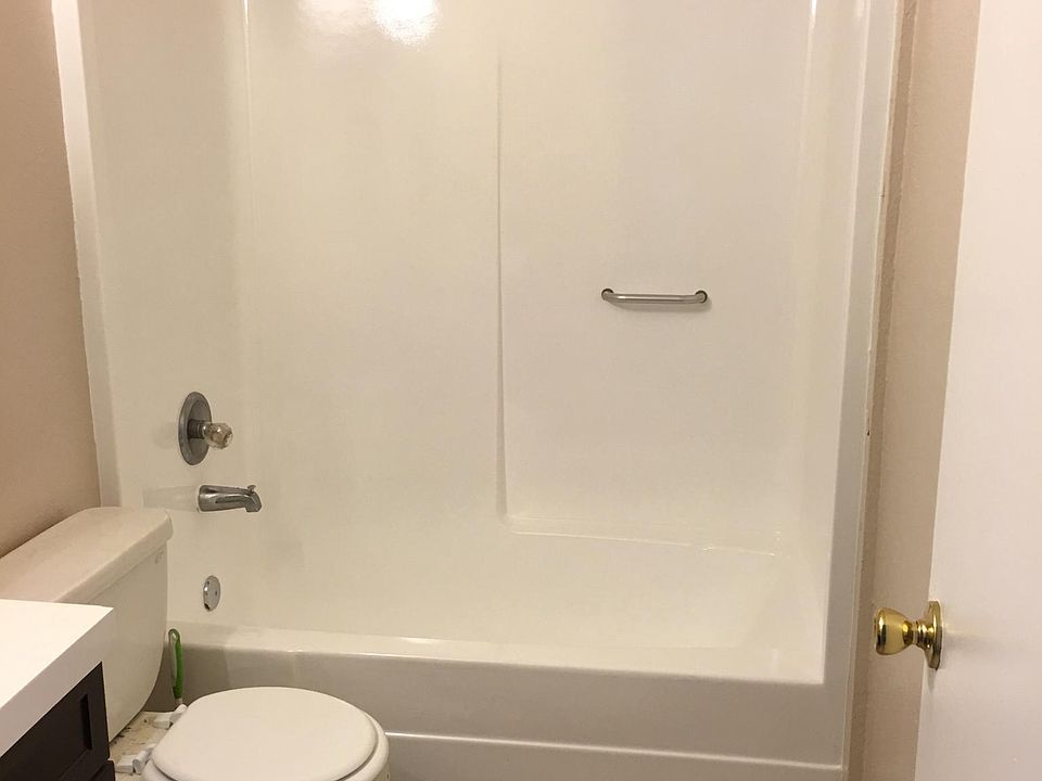Full bath tub shower combo