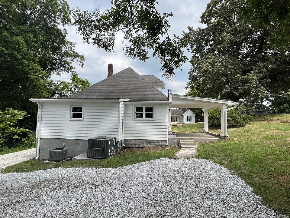 304 S Church St, Adams, TN 37010 Zillow