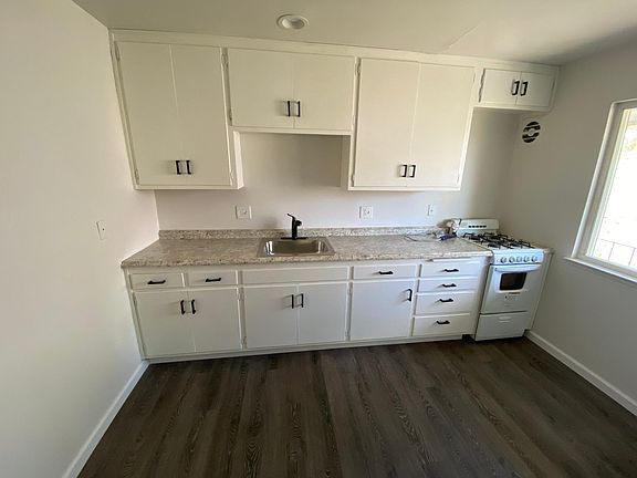 4th image of 175 E Placer St #3