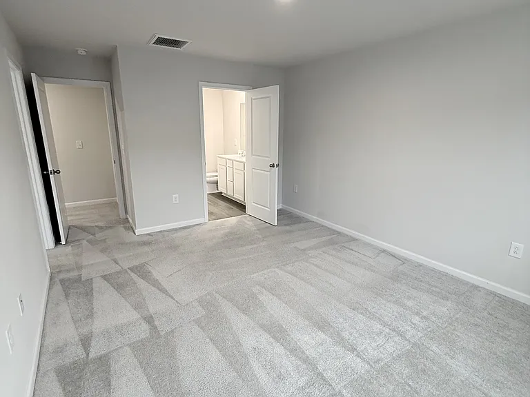 400 El Camino Dr #B — Photo 14