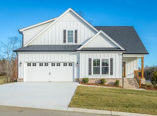 204 Goose Creek Cir, Soddy Daisy, TN 37379