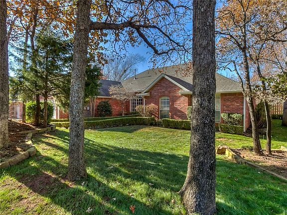 4th image of 2633 Ashebriar Ln