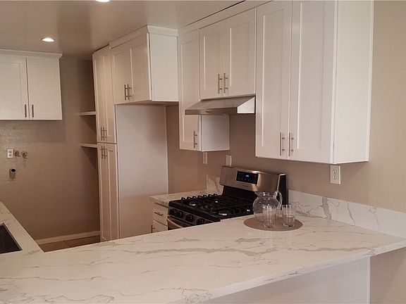 4th image of 1387 Bouquet Dr