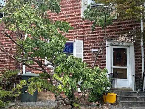 2918 Landover St, Alexandria, VA 22305