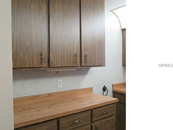 5th image of 181 N Hill Ave #100