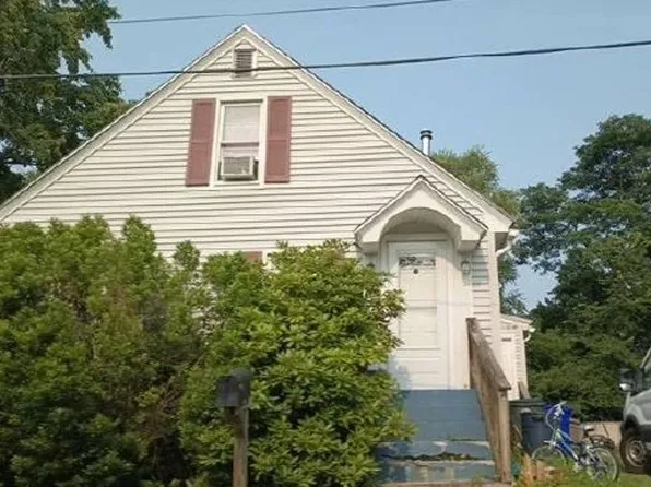 206 Garvin Ave, Manchester, NH 03109