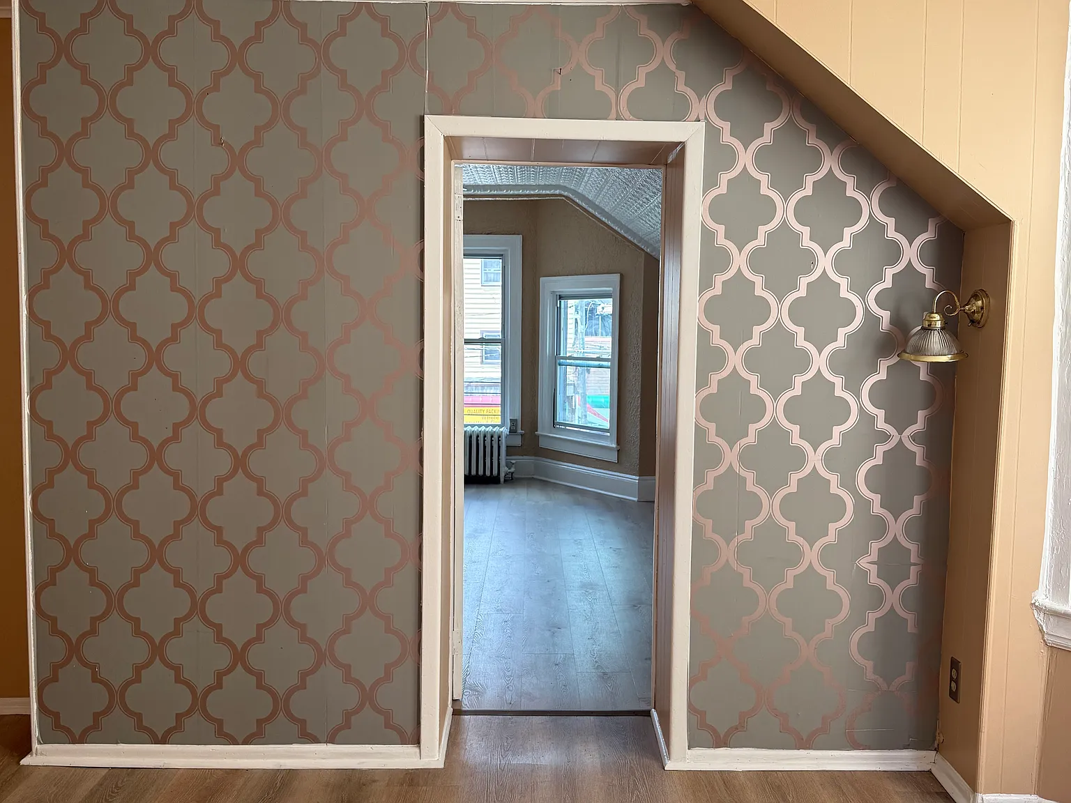 3 bed, $2,500 — Photo 2