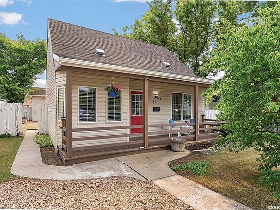 3rd image of 1173 4th AVENUE NE