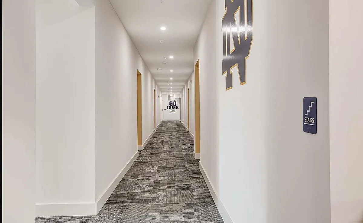 Building Photo - 1010 Corby Blvd #212