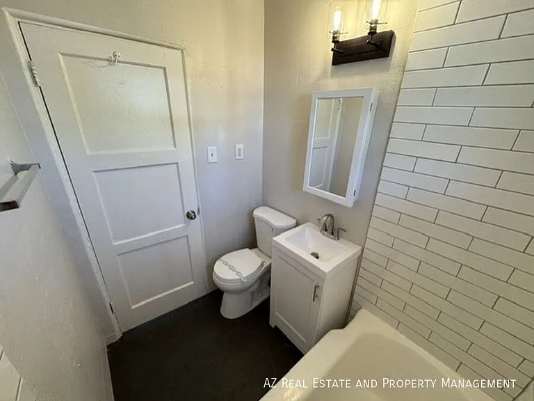 1036 N 16th St — Photo 19