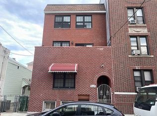 23-29 32nd St #1B, Astoria, NY