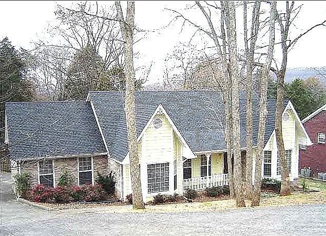1st image of 2103 Orba Dr NE