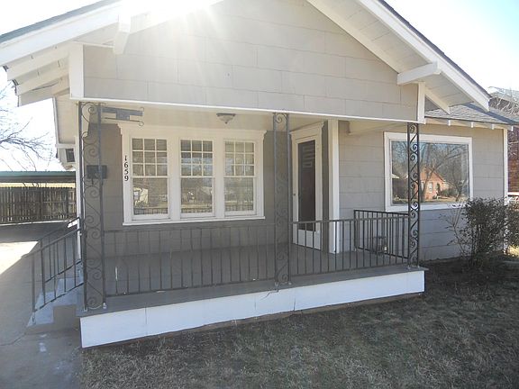 2nd image of 1659 McGregor Ave