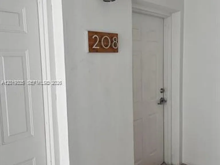 290 Sunrise Dr #208 — Photo 27