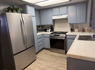 4130 Manhattan Beach Blvd APT D, Lawndale, CA 90260