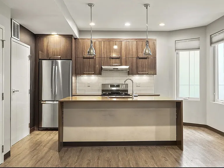 16 Preble St #3 — Photo 4