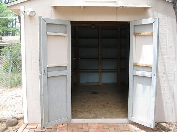 shed