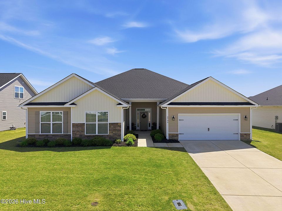 1st image of 2745 Luna Lane