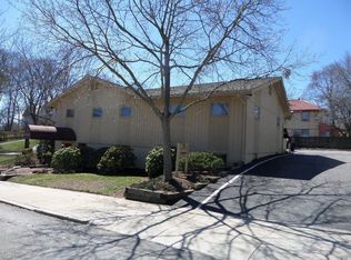 2 2nd St, Attleboro, MA 02703