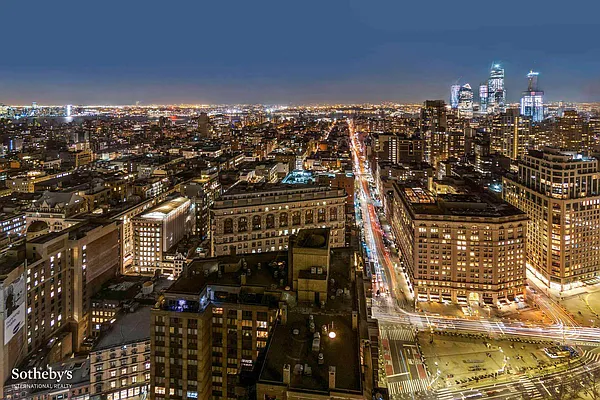 Sold by Sotheby's International Realty | media 25