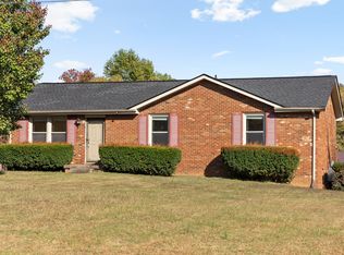 395 Sandlewood Dr, Clarksville, TN 37040