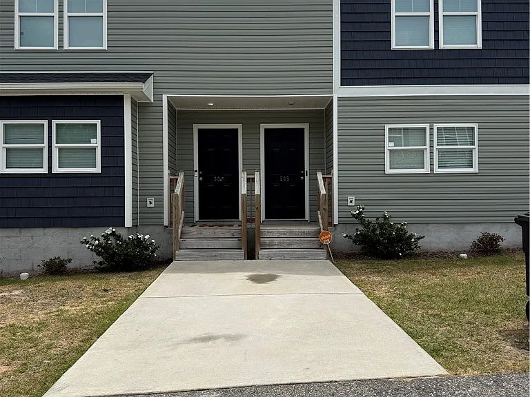 505 Directive Dr — Photo 1
