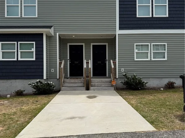 505 Directive Dr, Hope Mills, NC 28348