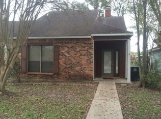 5085 Cumberland Cove Dr, Baton Rouge, LA 70817
