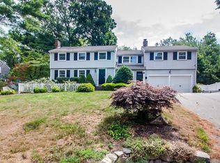 8 Pilgrim Rd, Hingham, MA 02043