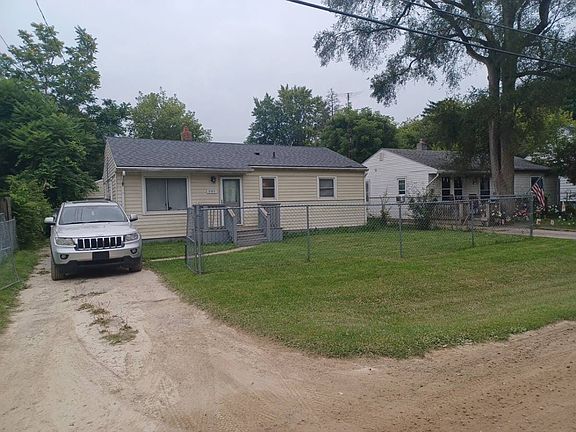3rd image of 3101 W Lyndon Ave