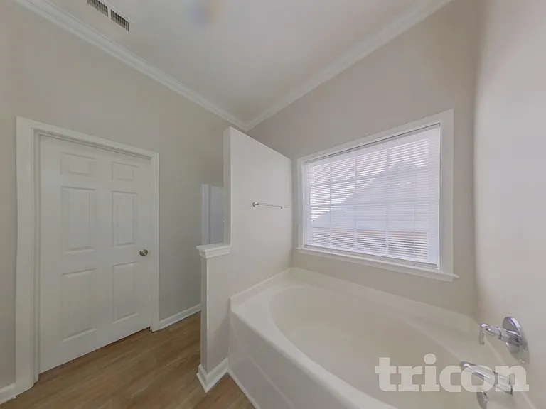 3424 Ann Franklin Ct — Photo 8