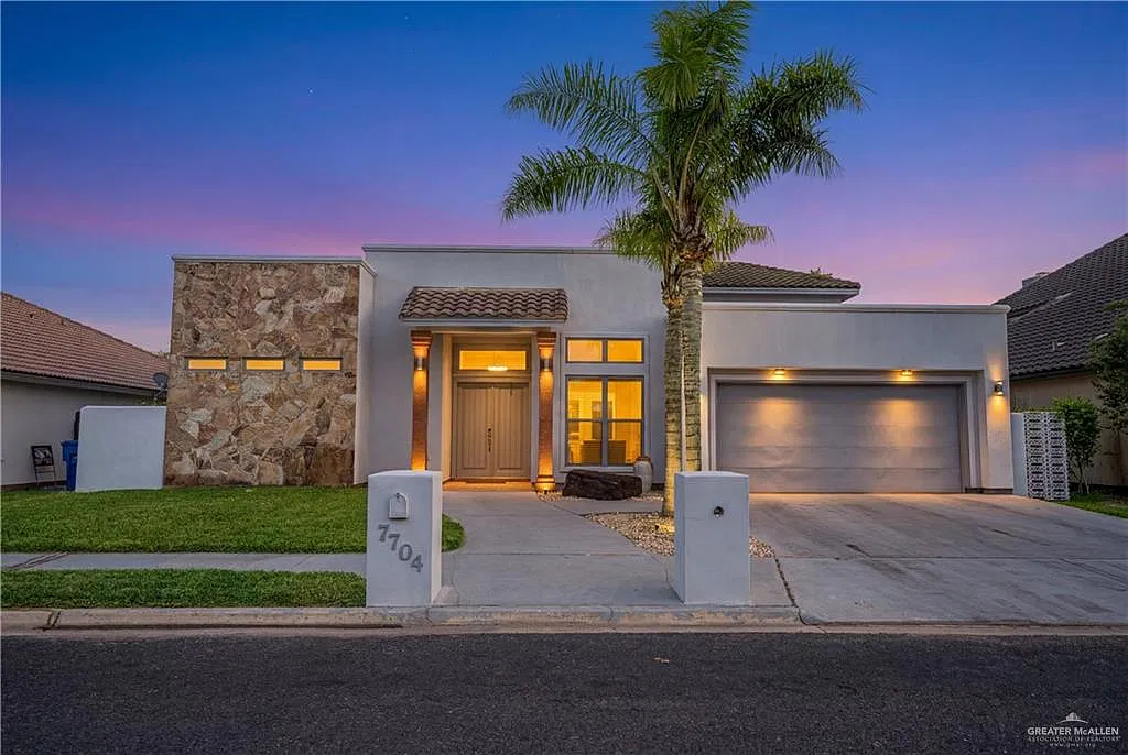 4 bed, 3.0 bath, 3087 sqft, $3,900 — Photo 1