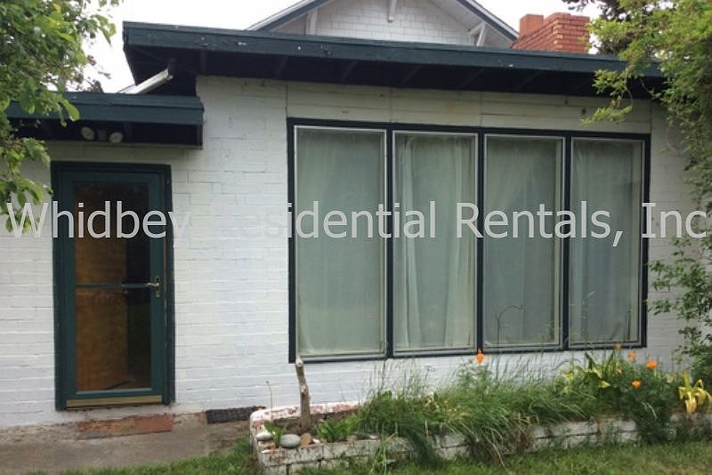 1st image of 1091 SE Ireland St