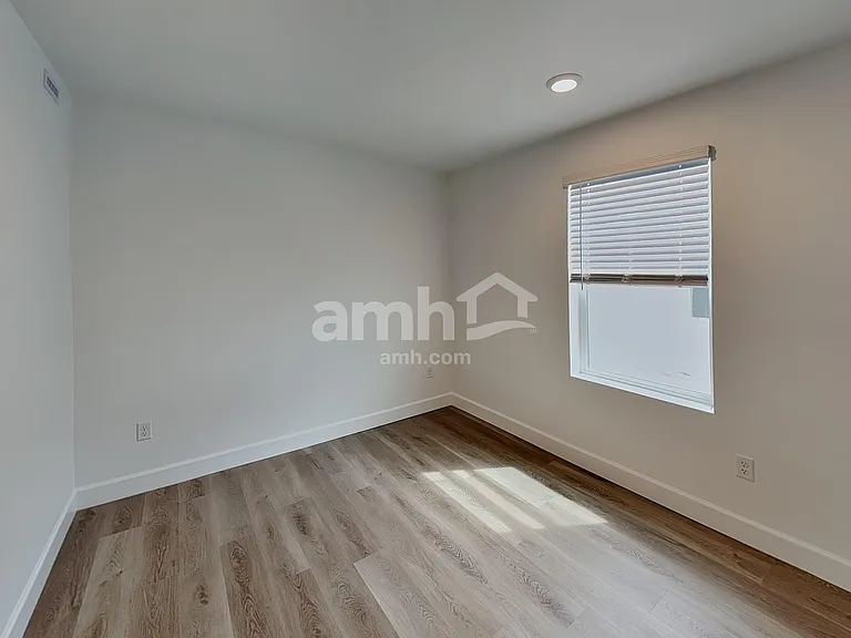 10021 Atchinson Ct — Photo 20