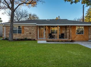 318 W Ridgewood Dr, Garland, TX 75041