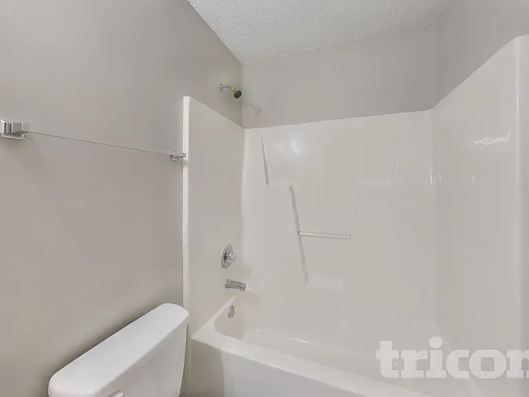 2012 Laurel Leaf Rd — Photo 14